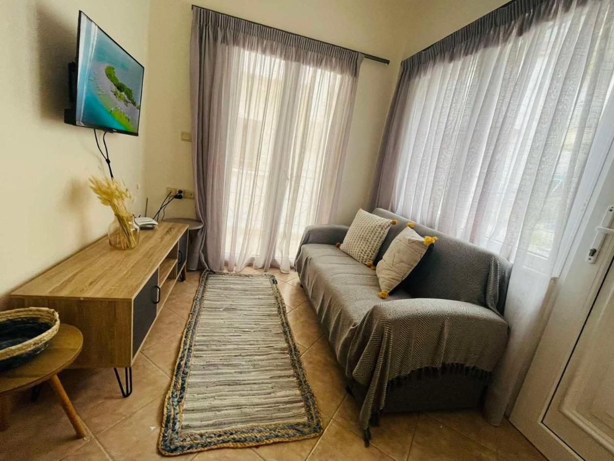 Ammoudeli Apartments Plomari Eksteriør bilde