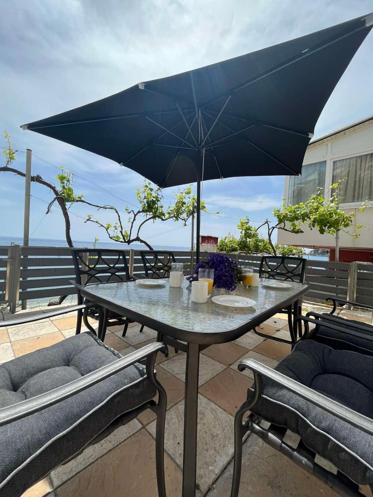 Ammoudeli Apartments Plomari Eksteriør bilde