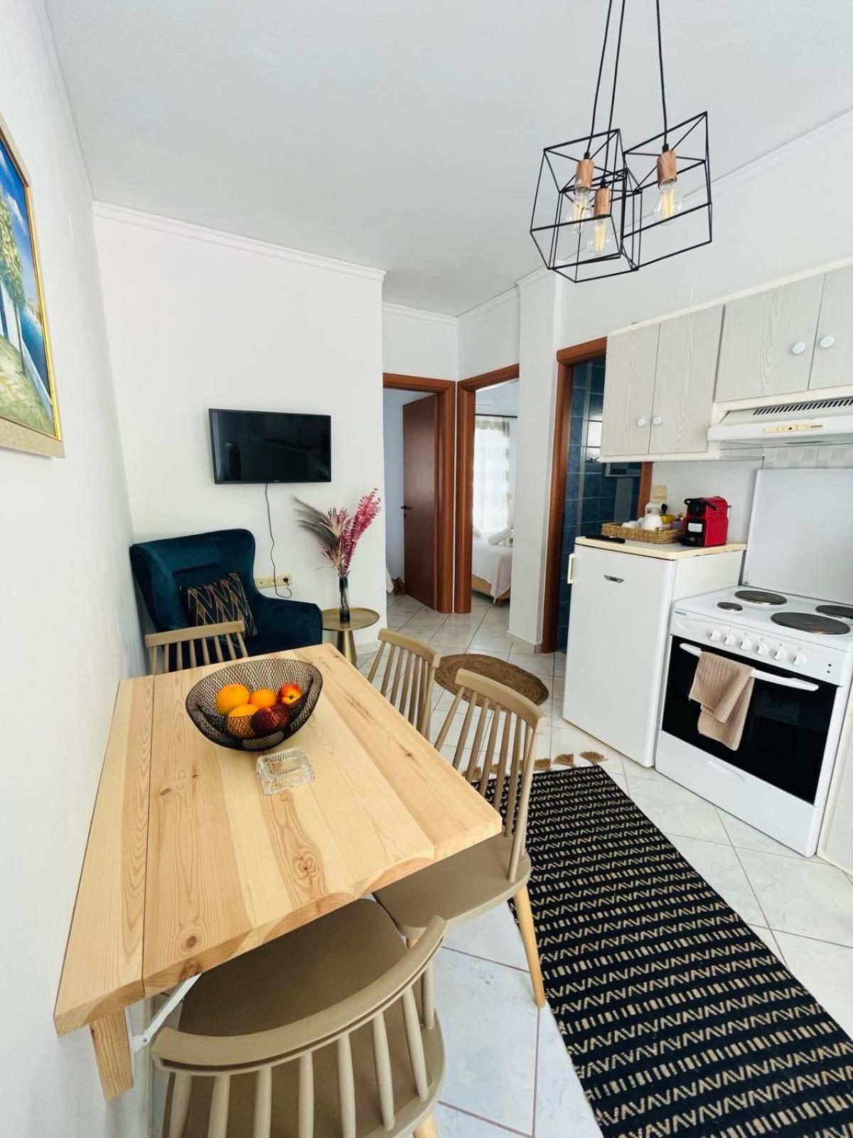Ammoudeli Apartments Plomari Eksteriør bilde